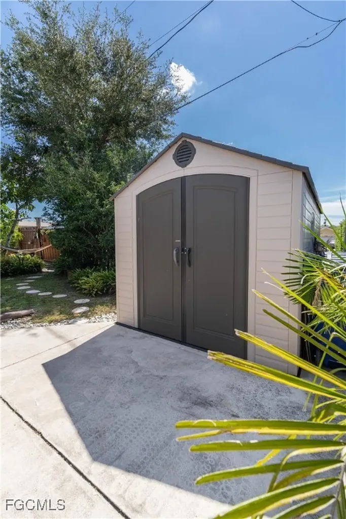 7258 Buchanan Road Fort Myers FL 33967