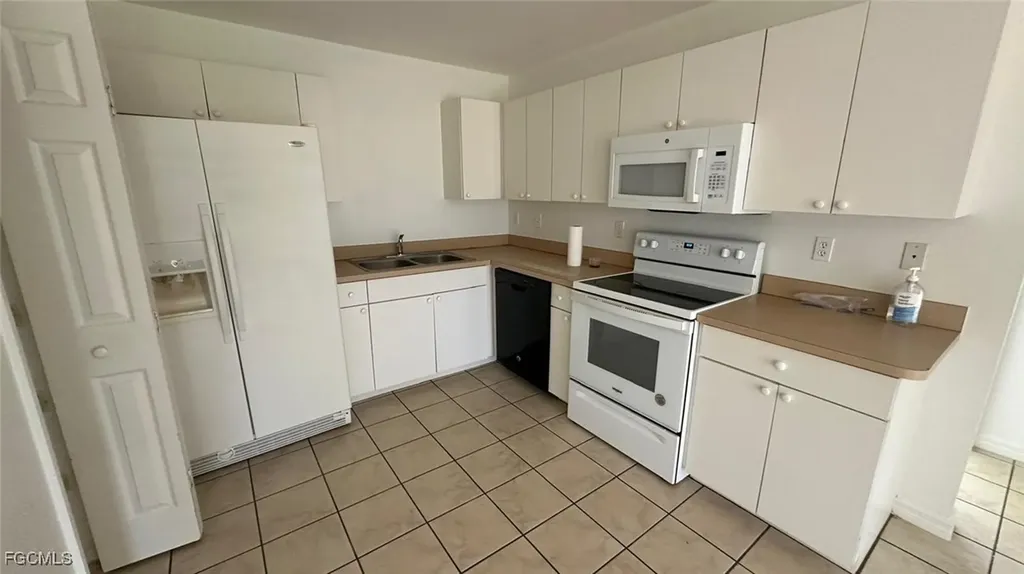 5026 24th Street SW Lehigh Acres FL 33973
