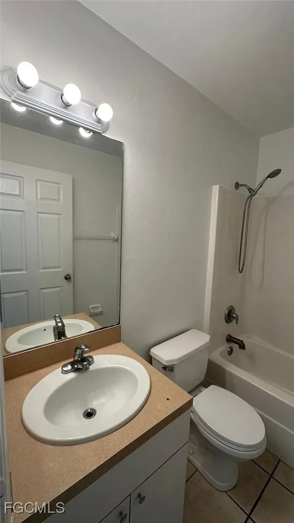 5026 24th Street SW Lehigh Acres FL 33973