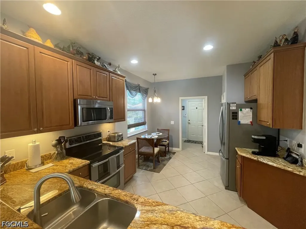 10630 Camarelle Circle Fort Myers FL 33913