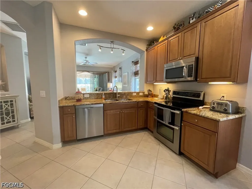 10630 Camarelle Circle Fort Myers FL 33913