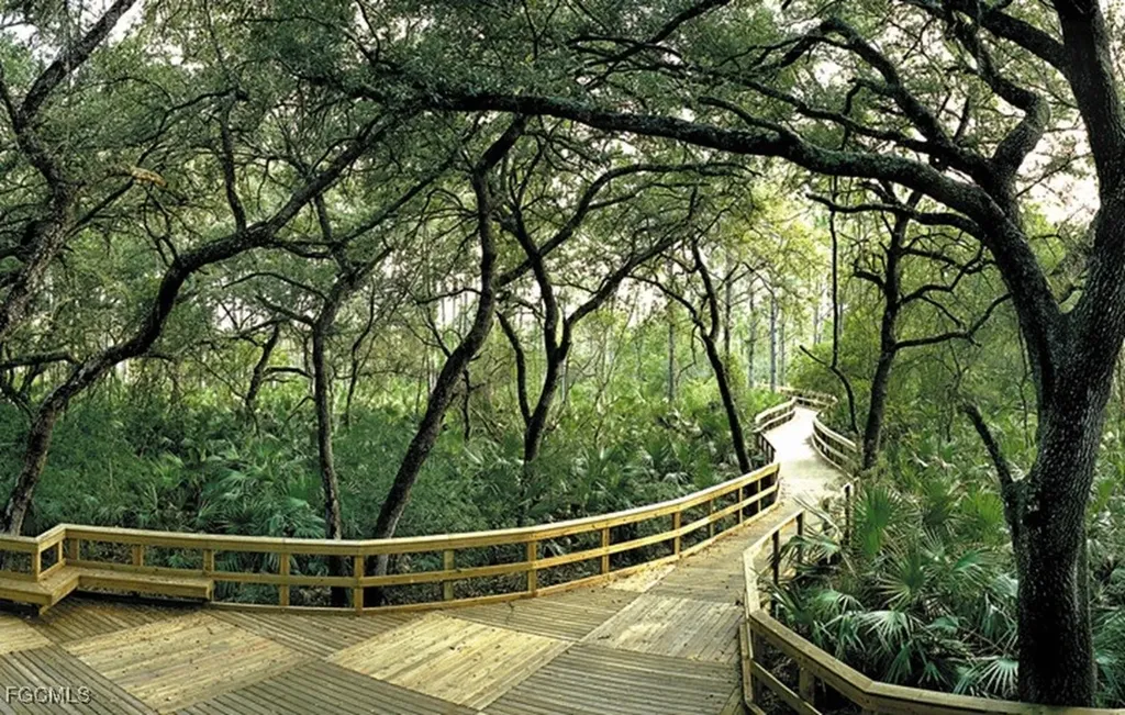 10630 Camarelle Circle Fort Myers FL 33913