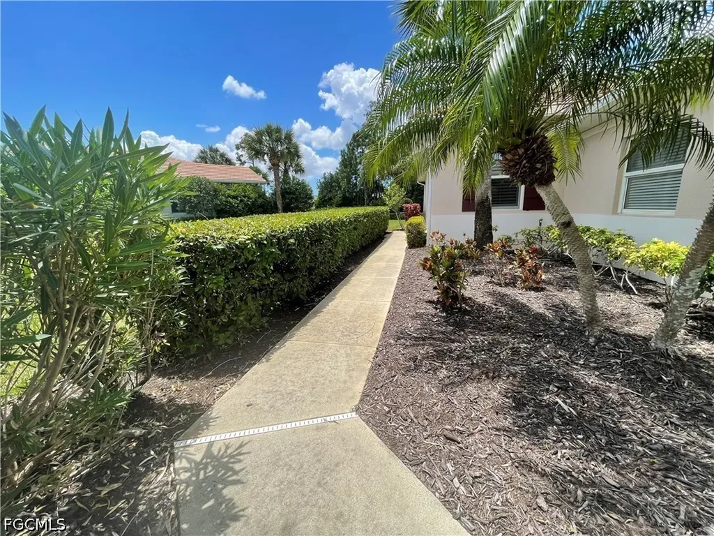 10630 Camarelle Circle Fort Myers FL 33913