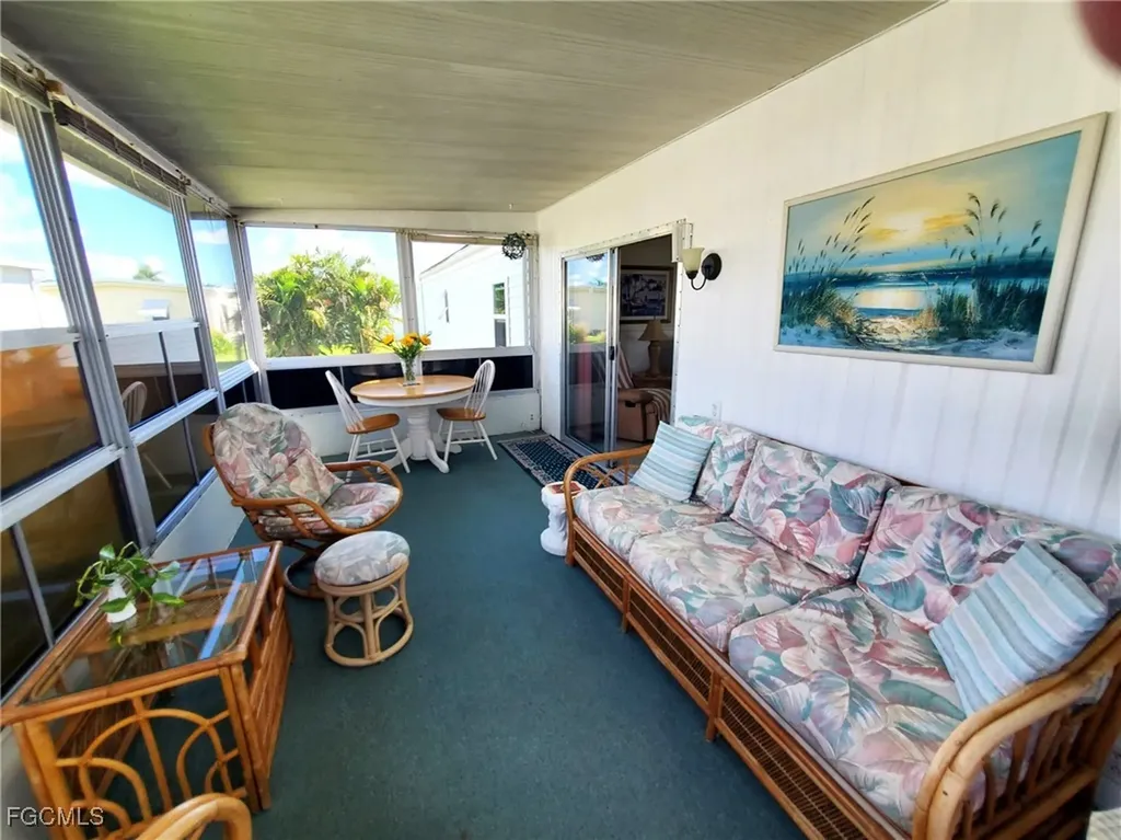 865 Moonlight Drive North Fort Myers FL 33917