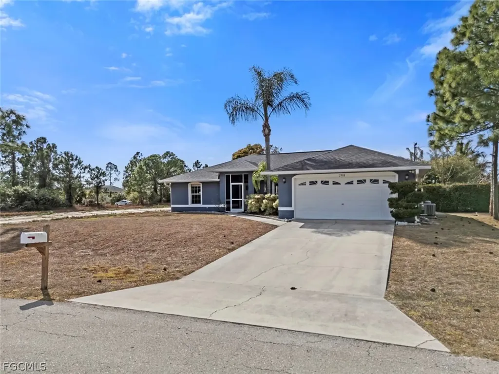 2908 Colin Avenue S Lehigh Acres FL 33976