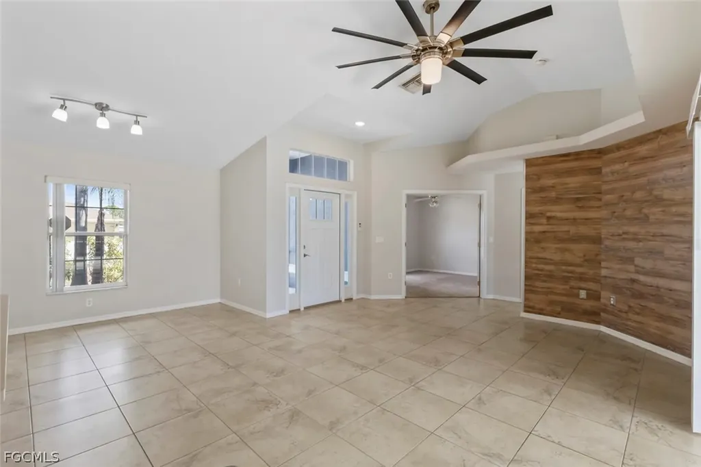 2908 Colin Avenue S Lehigh Acres FL 33976