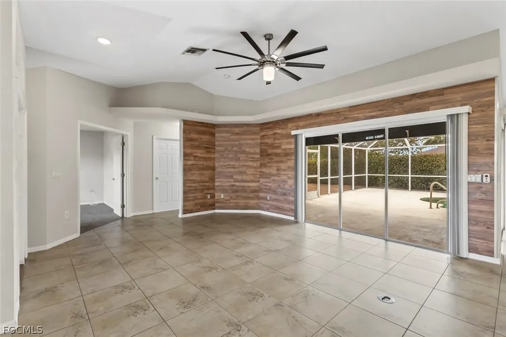 2908 Colin Avenue S Lehigh Acres FL 33976
