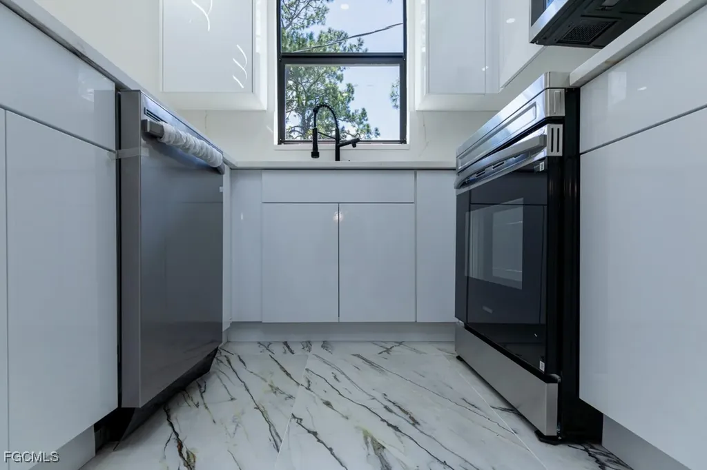 2006 Truman Avenue Alva FL 33920