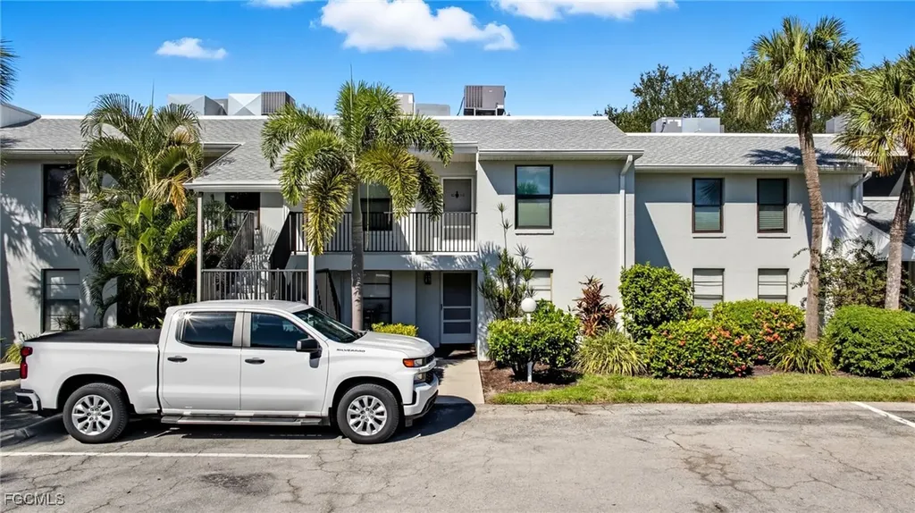 7113 Quail Run Court W Fort Myers FL 33908