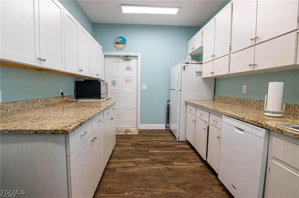 6984 Winkler Road Fort Myers FL 33919