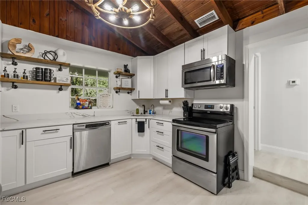 17780 Caloosa Road Alva FL 33920