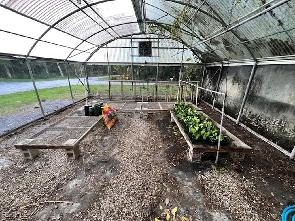 17780 Caloosa Road Alva FL 33920