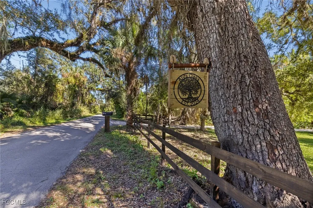 17780 Caloosa Road Alva FL 33920