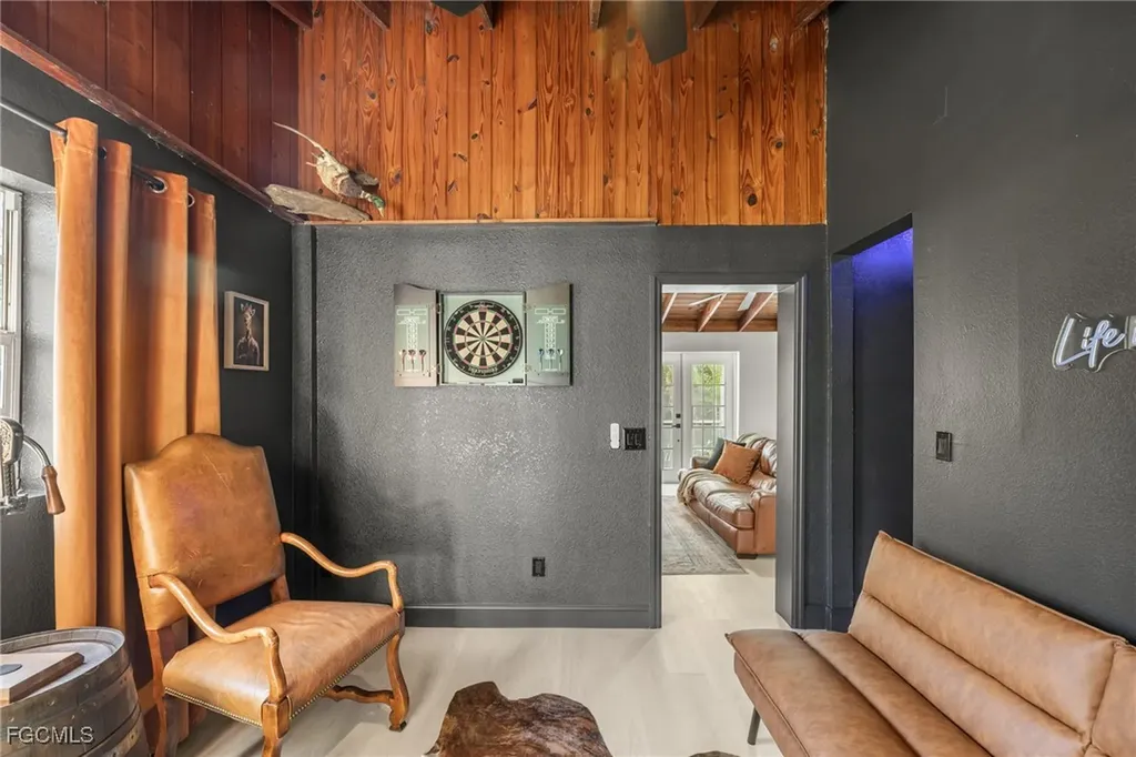 17780 Caloosa Road Alva FL 33920