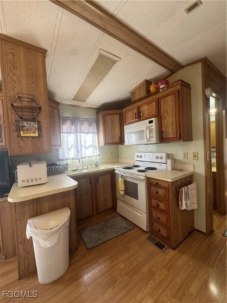 5 Fountain View Boulevard North Fort Myers FL 33903