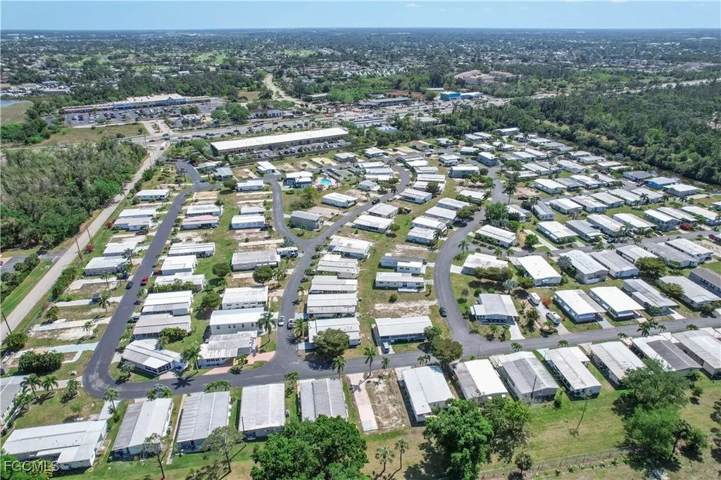 30 W Hampton Drive Fort Myers FL 33908