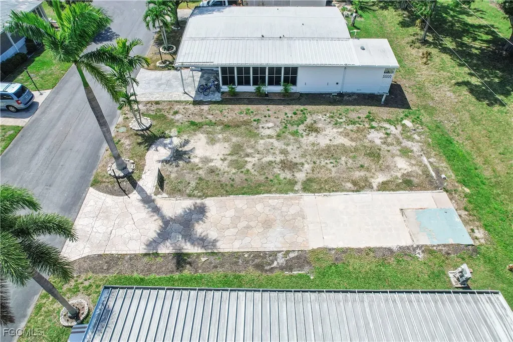 30 W Hampton Drive Fort Myers FL 33908