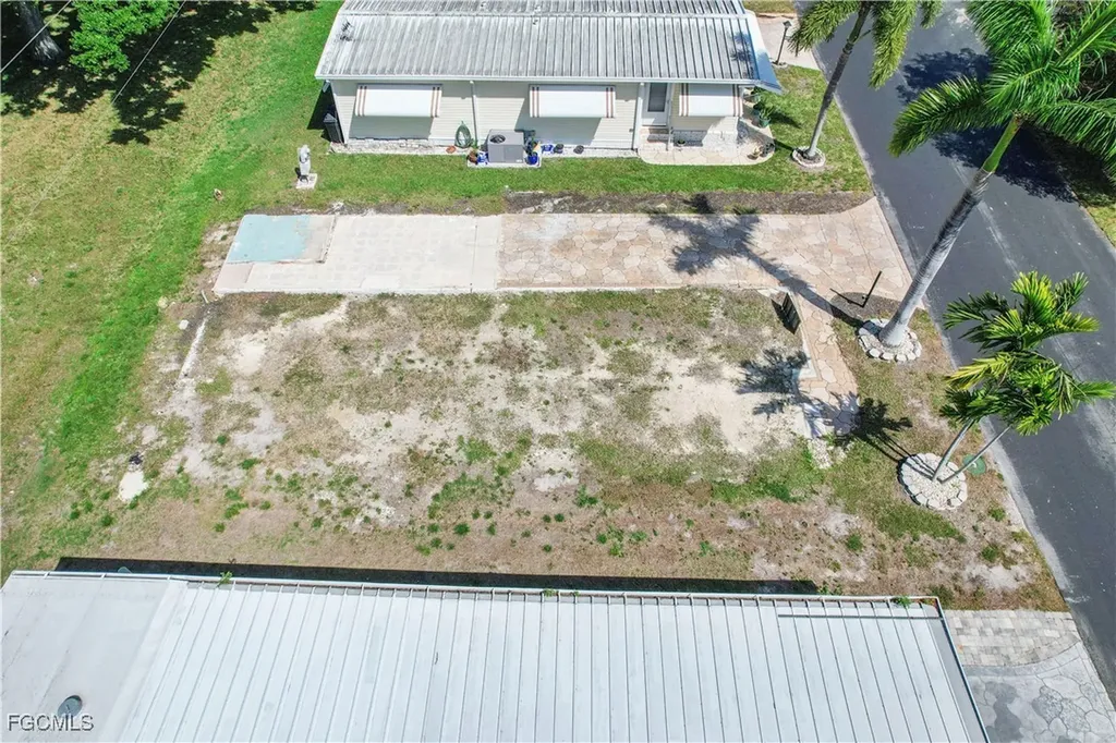 30 W Hampton Drive Fort Myers FL 33908