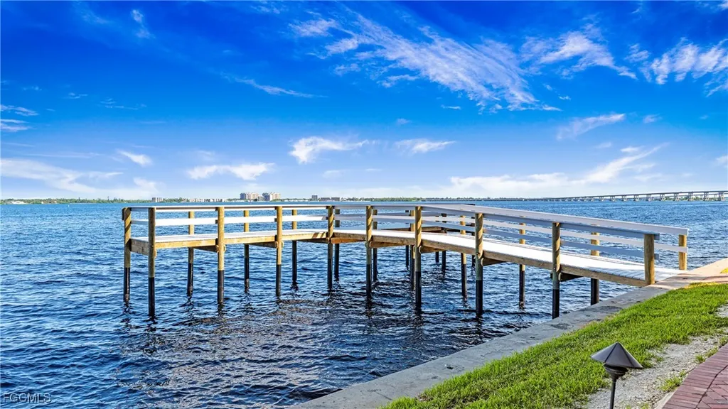1920 Virginia Avenue Fort Myers FL 33901