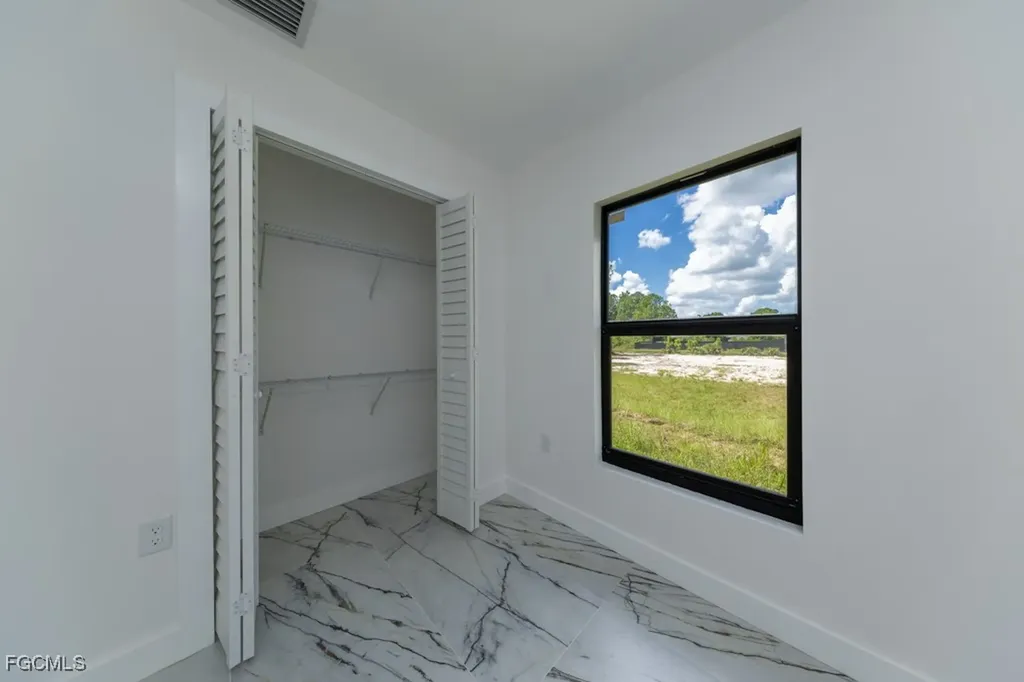 2019 Hamilton Avenue Alva FL 33920