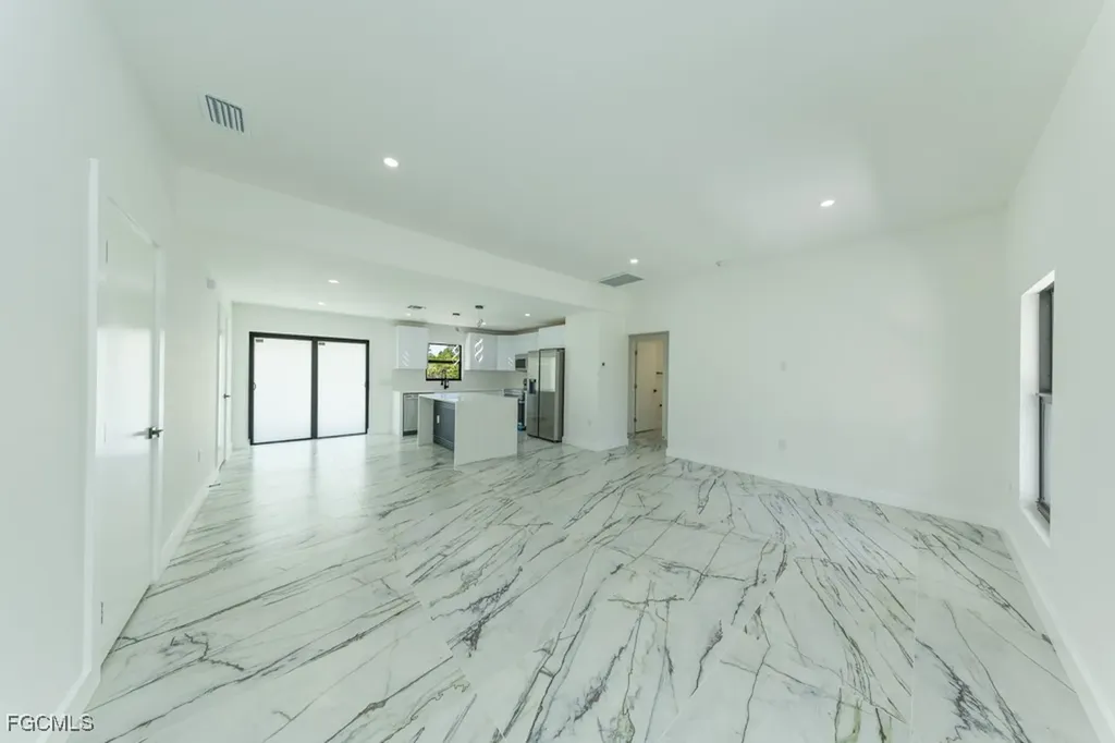 2019 Hamilton Avenue Alva FL 33920