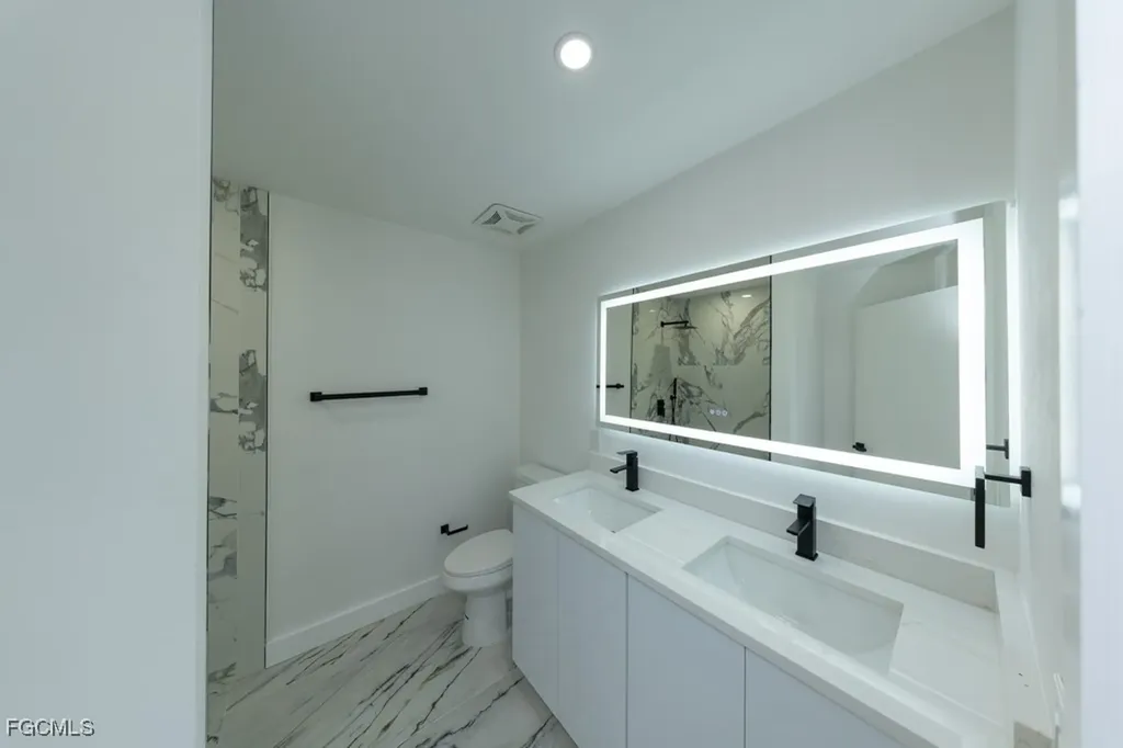 2019 Hamilton Avenue Alva FL 33920