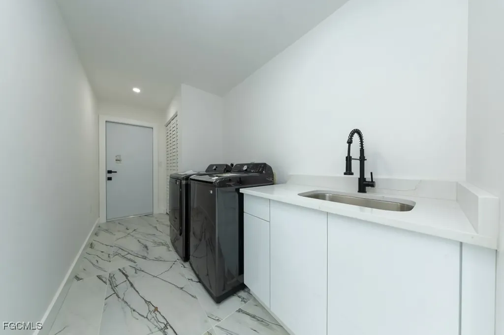 2019 Hamilton Avenue Alva FL 33920