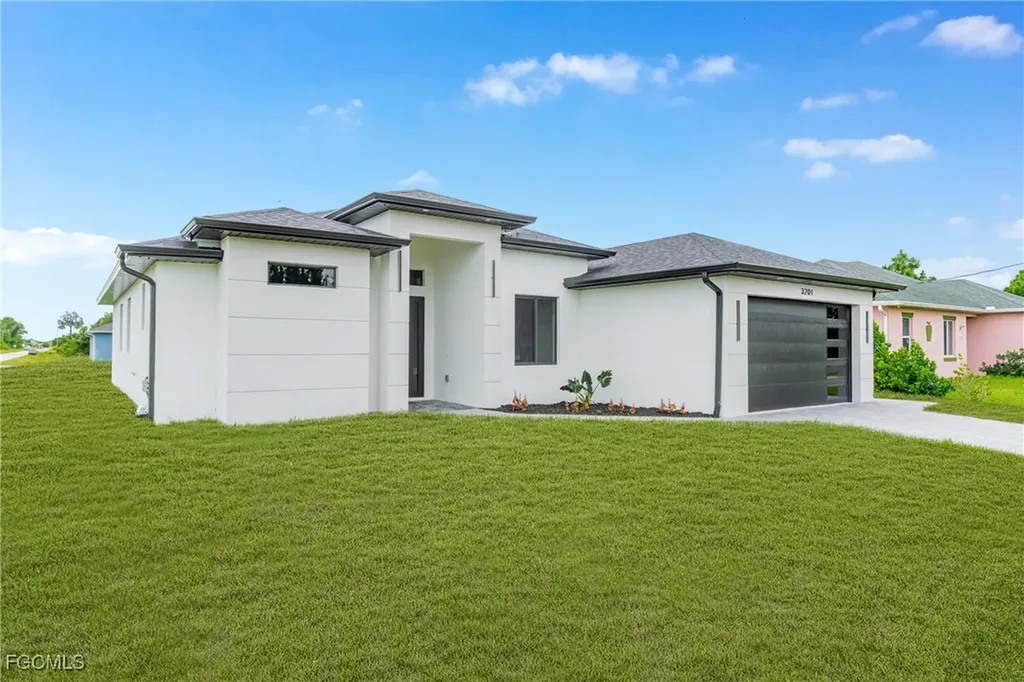 3201 2nd Street SW Lehigh Acres FL 33976
