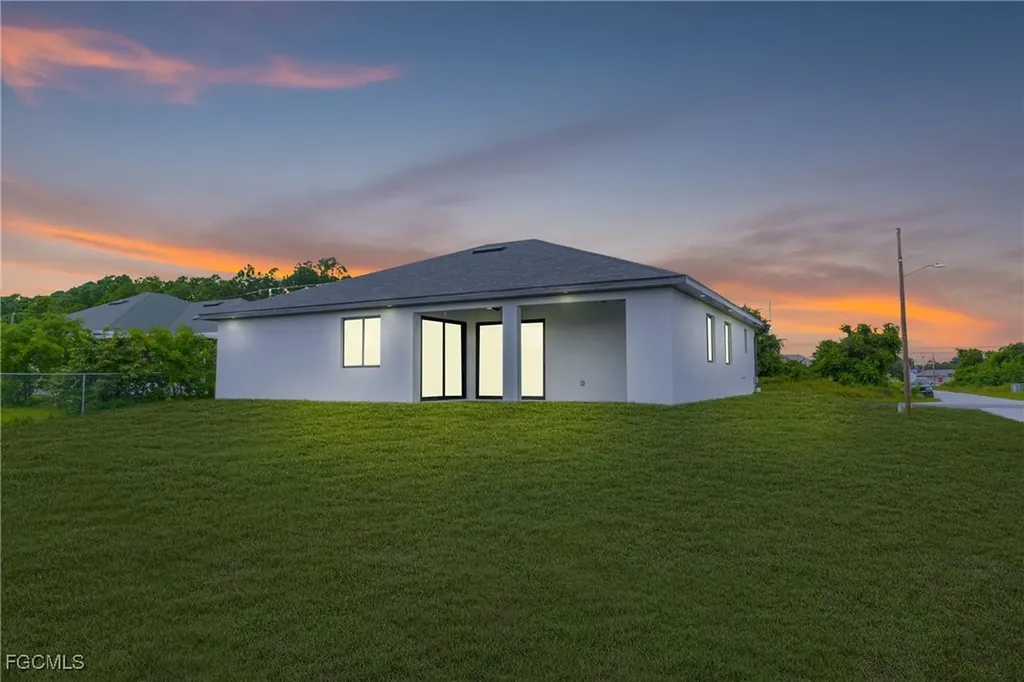 3201 2nd Street SW Lehigh Acres FL 33976