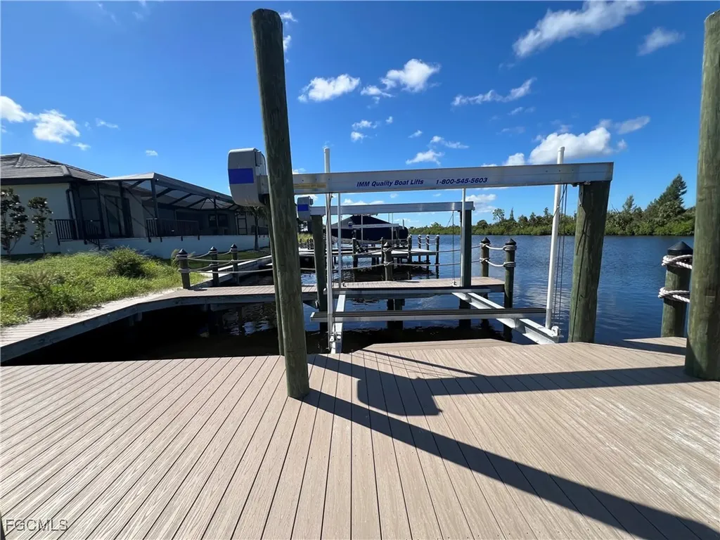 1524 NW 42nd Avenue Cape Coral FL 33993