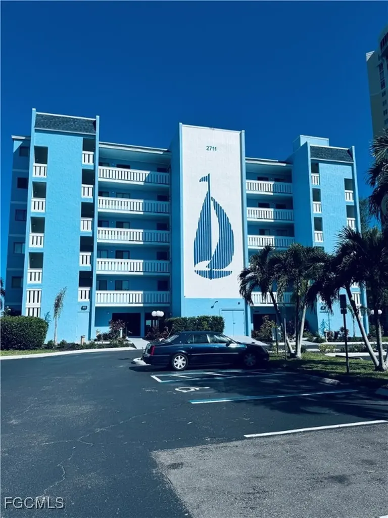 2711 1st Street Fort Myers FL 33916