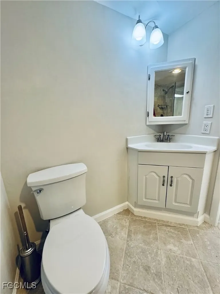 2711 1st Street Fort Myers FL 33916