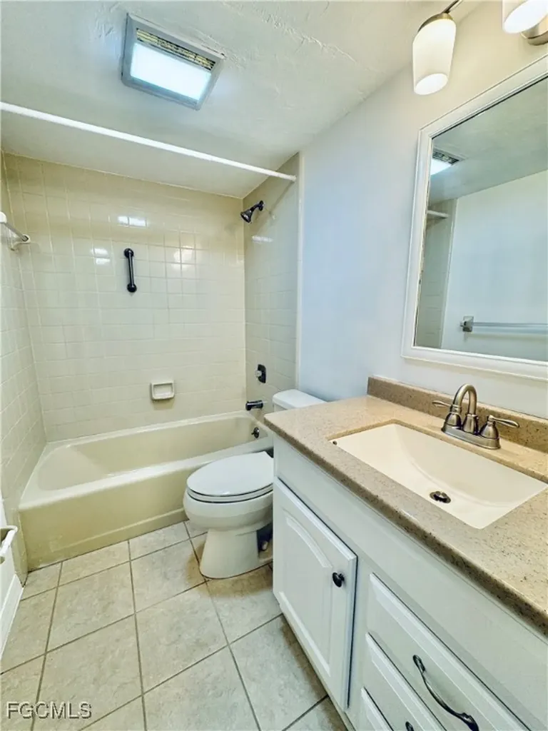 2711 1st Street Fort Myers FL 33916