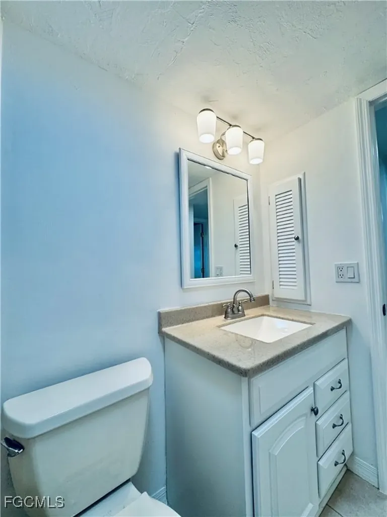 2711 1st Street Fort Myers FL 33916