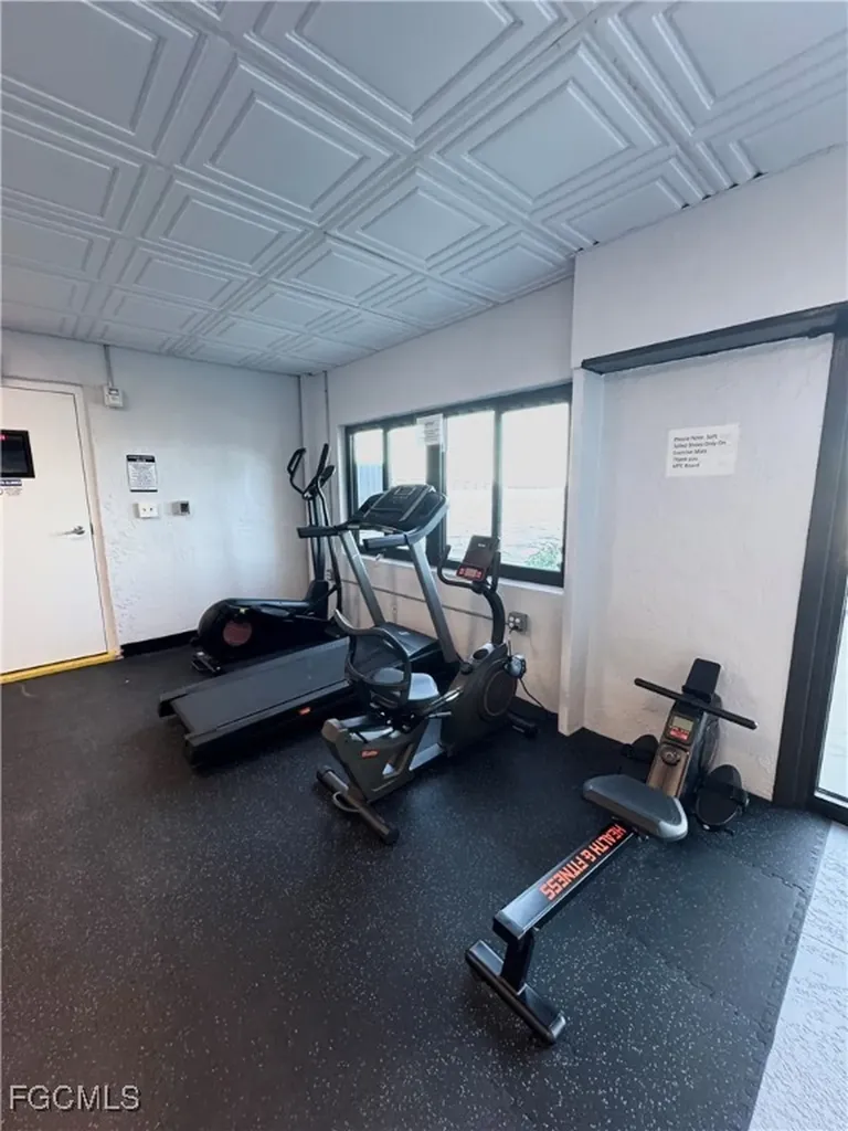 2711 1st Street Fort Myers FL 33916