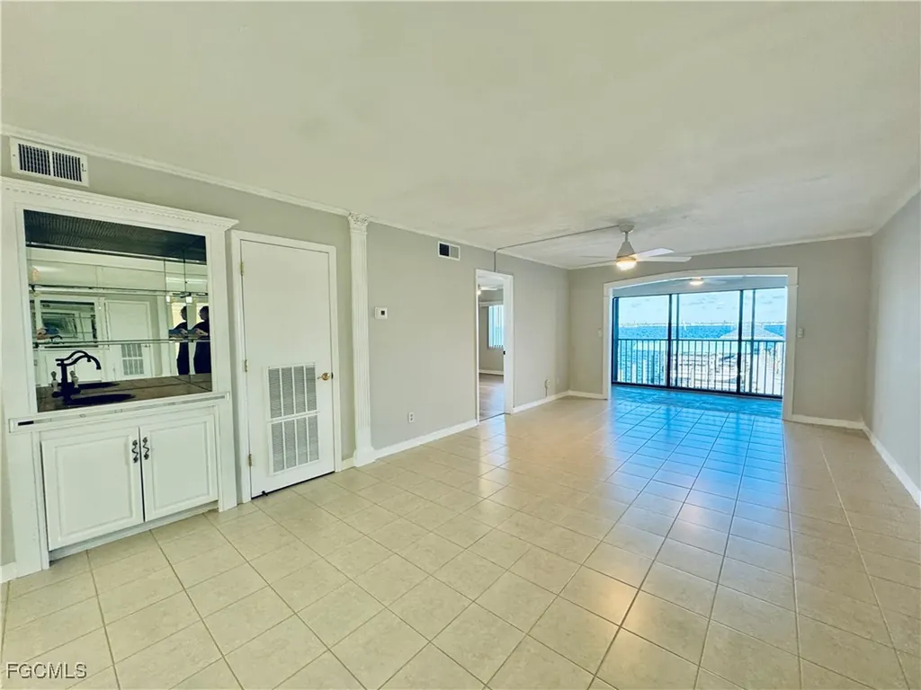 2711 1st Street Fort Myers FL 33916
