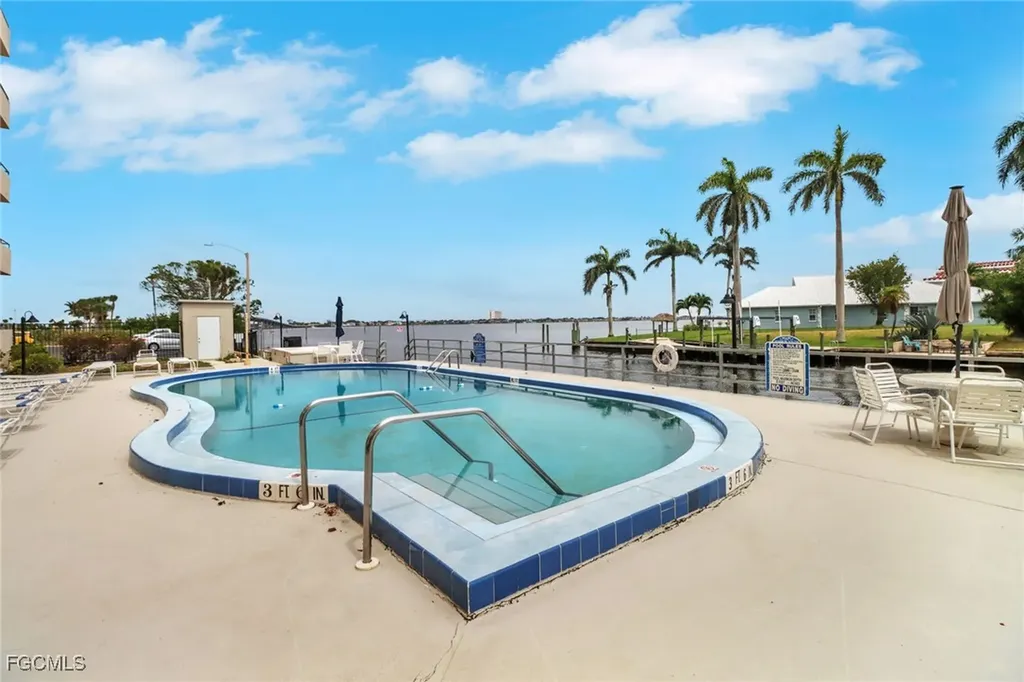 1766 Cape Coral Parkway E Cape Coral FL 33904