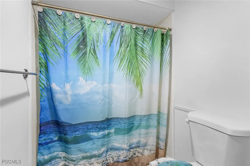 1907 SE 40th Terrace Cape Coral FL 33904