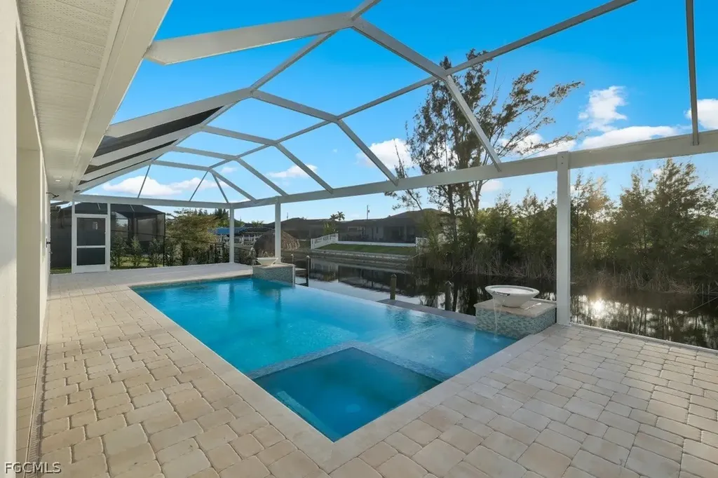 2514 SW 17th Avenue Cape Coral FL 33914