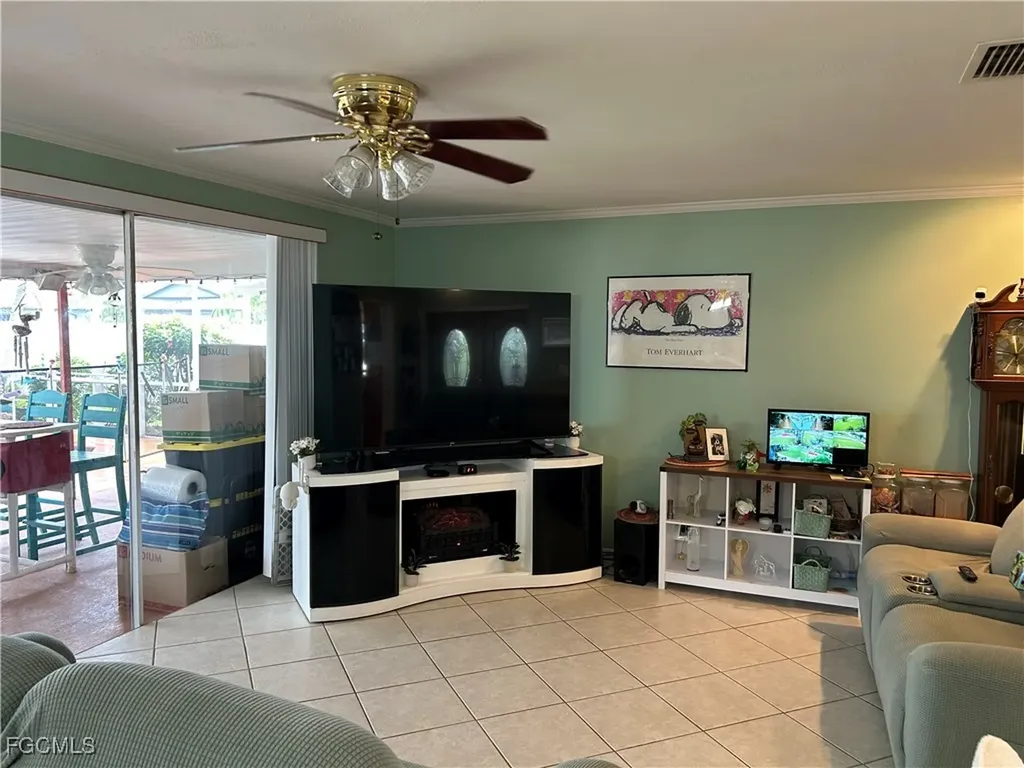 1313 Shelby Parkway Cape Coral FL 33904