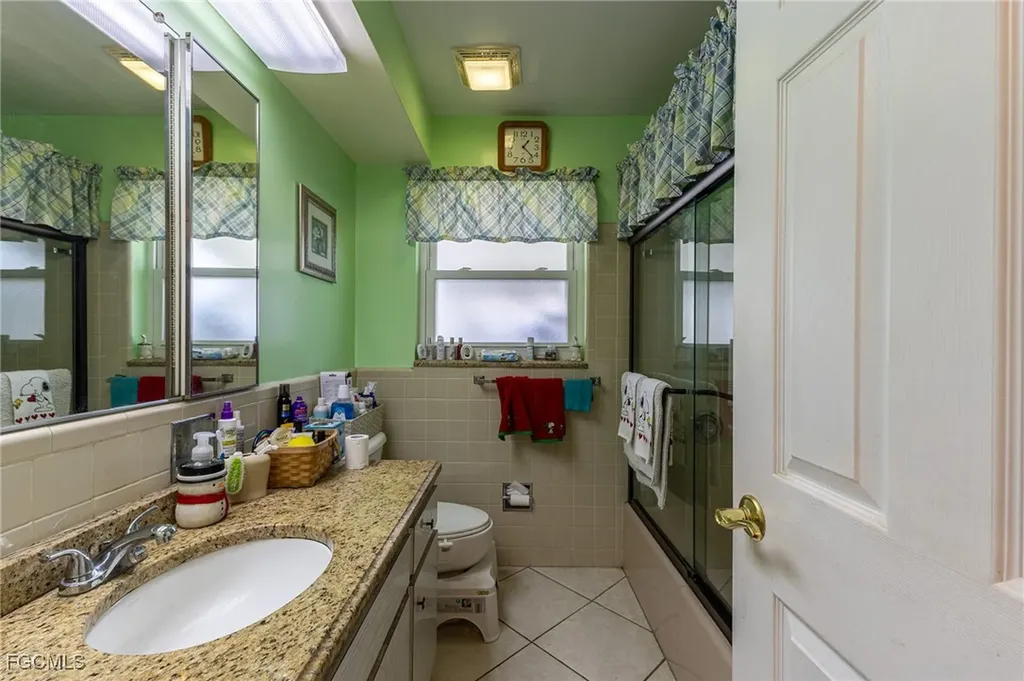 1313 Shelby Parkway Cape Coral FL 33904