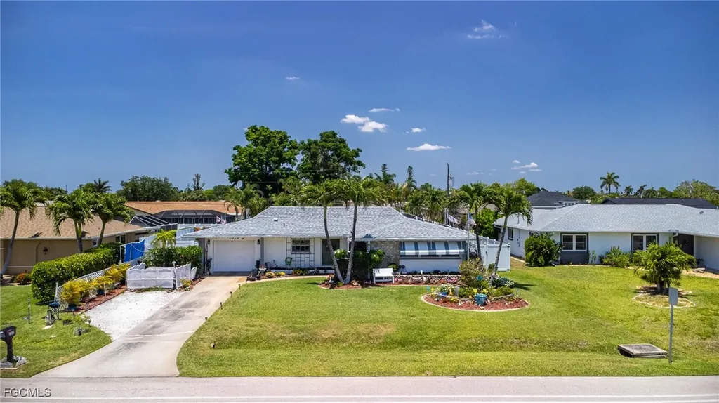 1313 Shelby Parkway Cape Coral FL 33904
