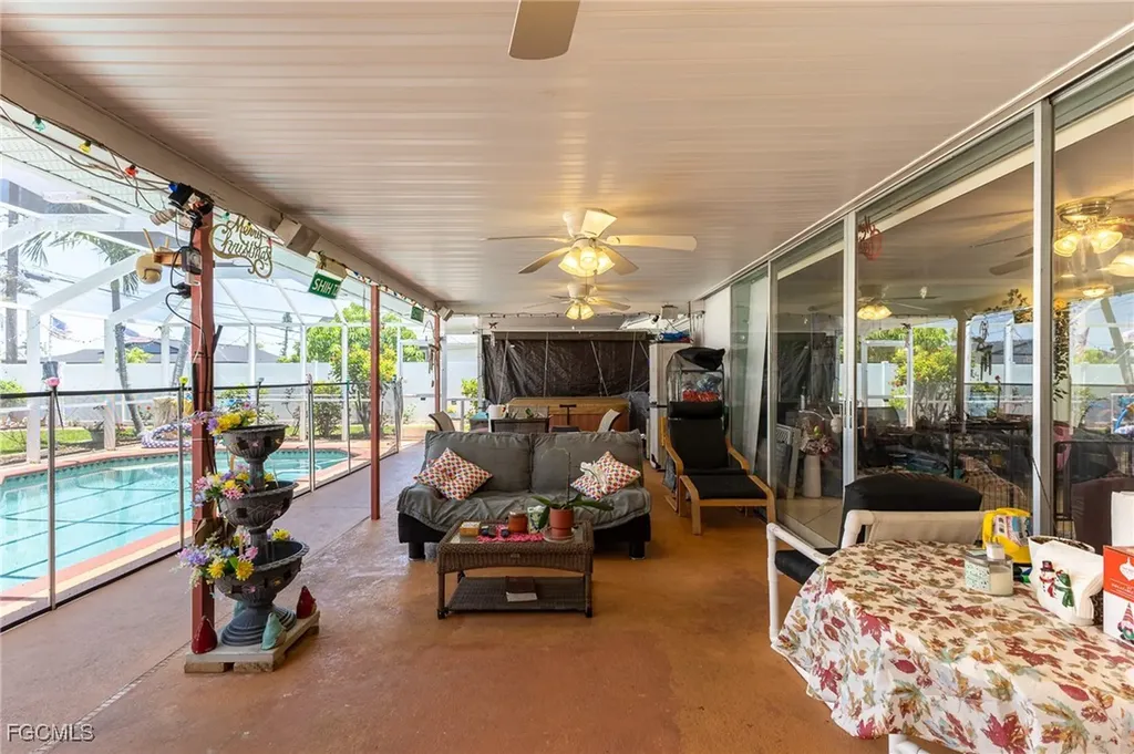 1313 Shelby Parkway Cape Coral FL 33904