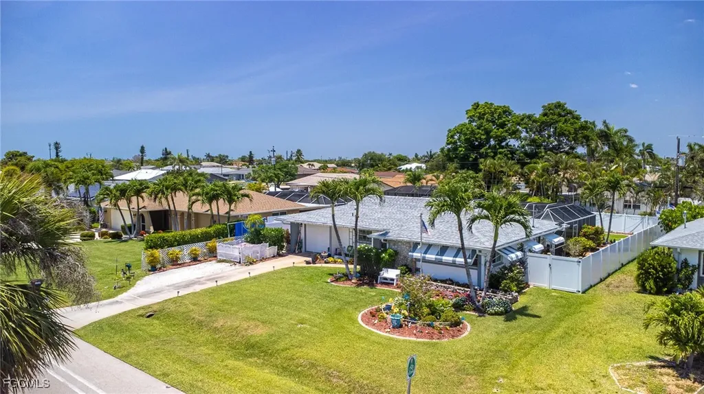 1313 Shelby Parkway Cape Coral FL 33904