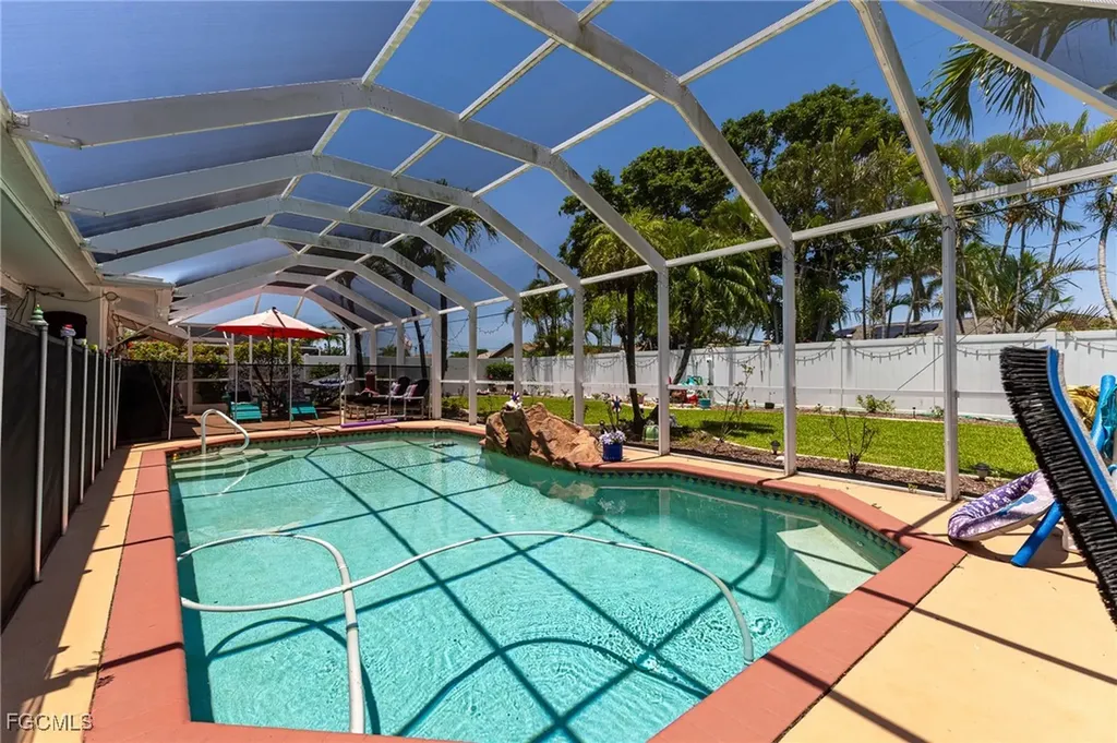 1313 Shelby Parkway Cape Coral FL 33904