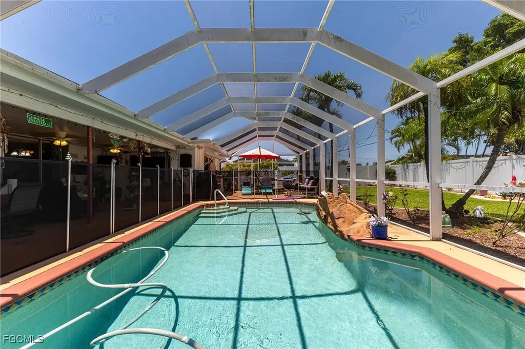 1313 Shelby Parkway Cape Coral FL 33904