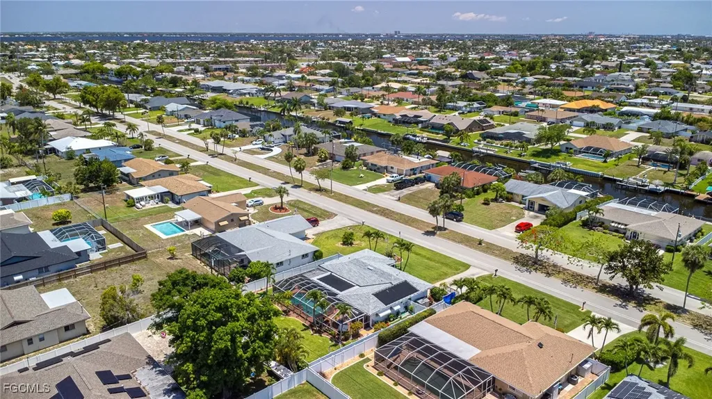 1313 Shelby Parkway Cape Coral FL 33904