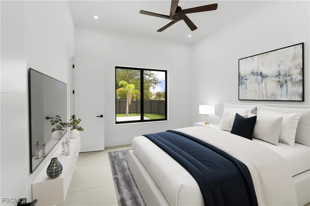 105 SW 33rd Place Cape Coral FL 33991