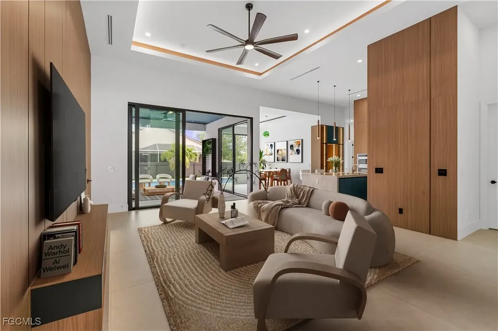 105 SW 33rd Place Cape Coral FL 33991