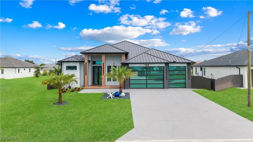 105 SW 33rd Place Cape Coral FL 33991